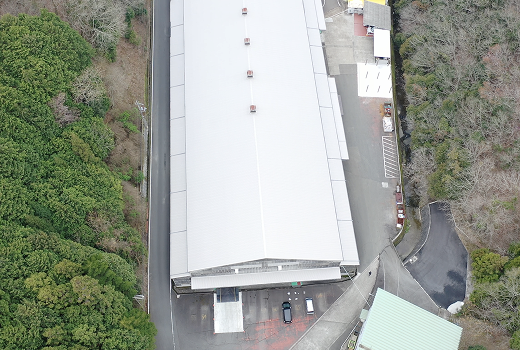 本社工場屋根（上空から）